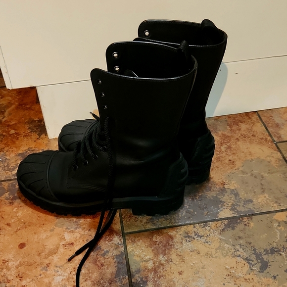 Christian Dior boots - Picture 3 of 3